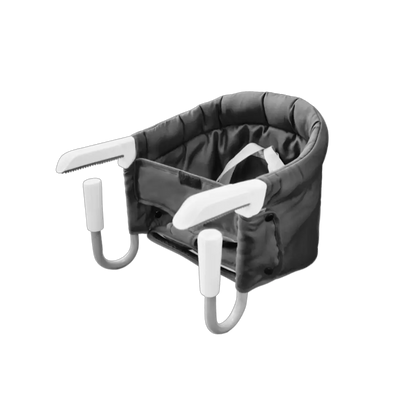 Silla HookOn negra MemoKoala vista 3/4 - silla de comer portátil sin patas para bebé
